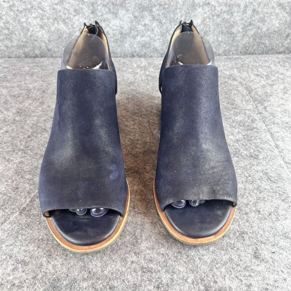 Sofft Women's Sky Navy Carleigh Bootie Size 10M Back Zippers 2"  Stacked Heel - Picture 2 of 16